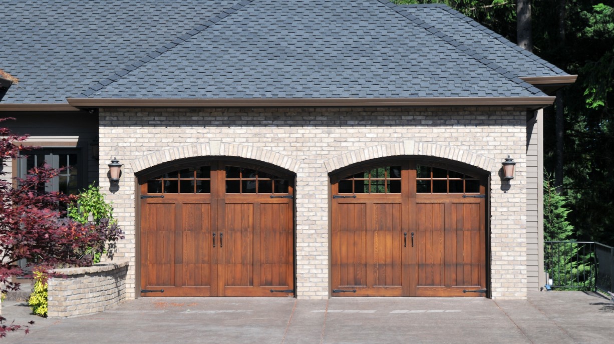 garage door after staining