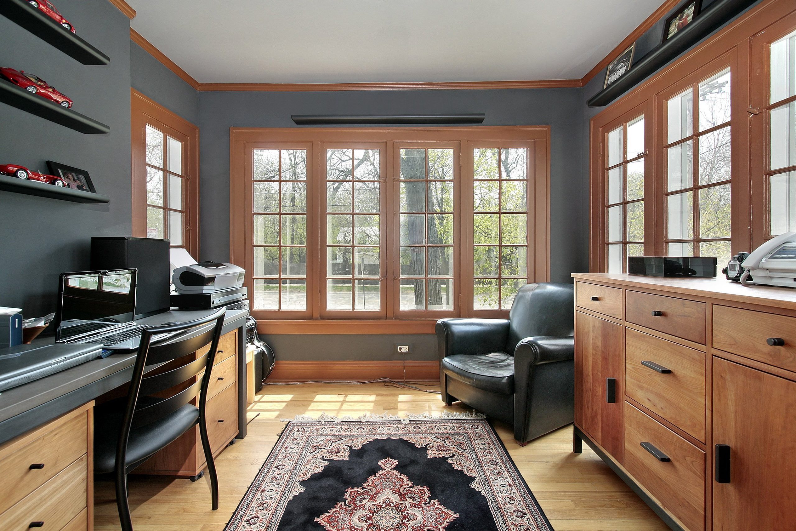 Gray & Calm Home Office
